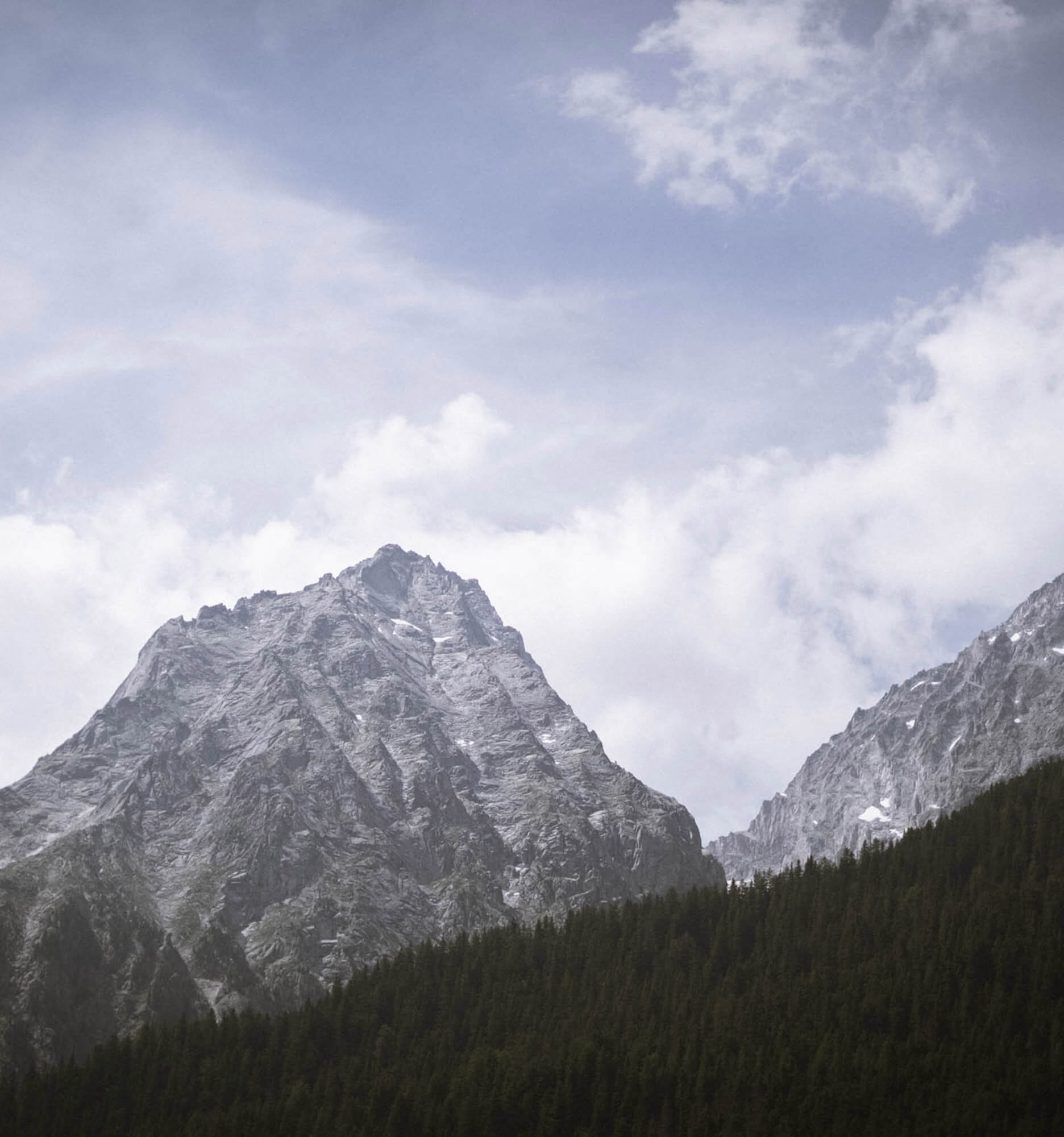 Aussicht auf die umliegenden Berge